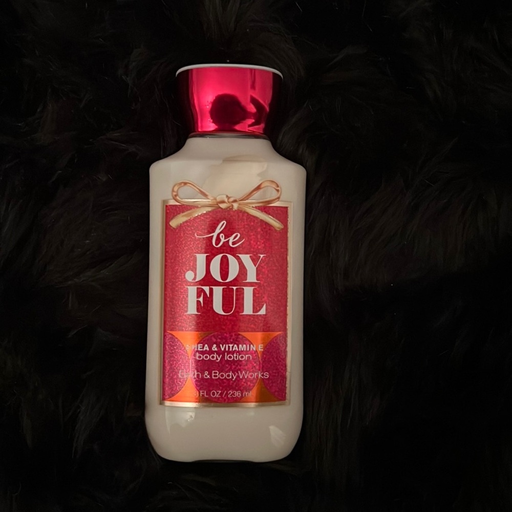 Bath & Body Works body lotion